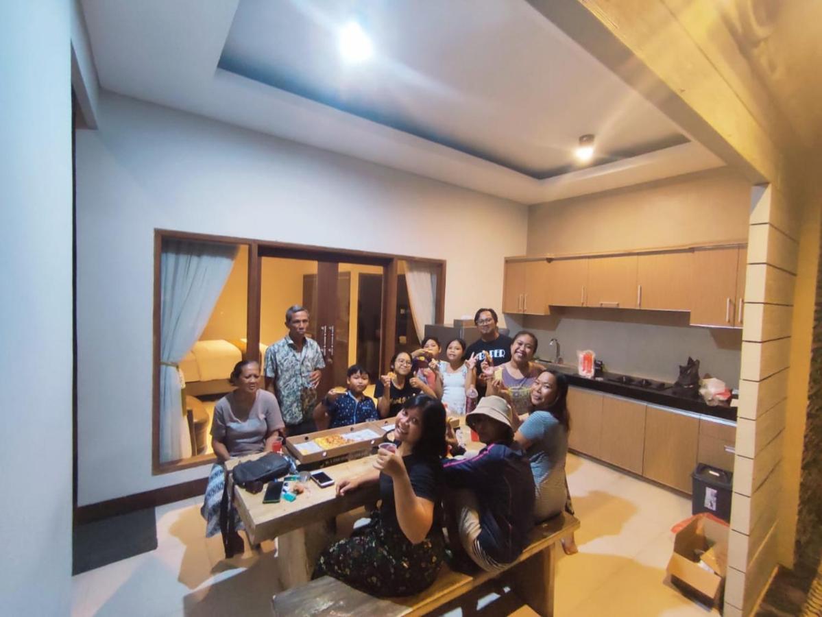 The Surya Kuta Villa ภายนอก รูปภาพ